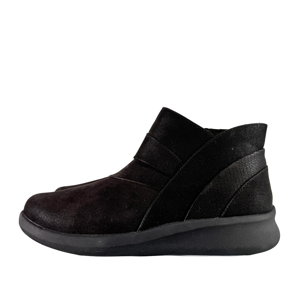 Clarks Cloudsteppers Sillian 2.0 Rise Black Ankle Boots 8.5M NEW